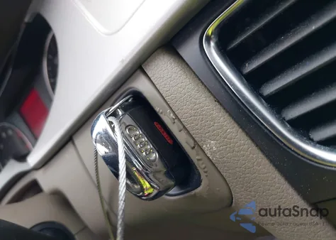 2009 Audi A4 3.2 Premium Plus z USA, uszkodzony, nr VIN WAULK78K69N008512